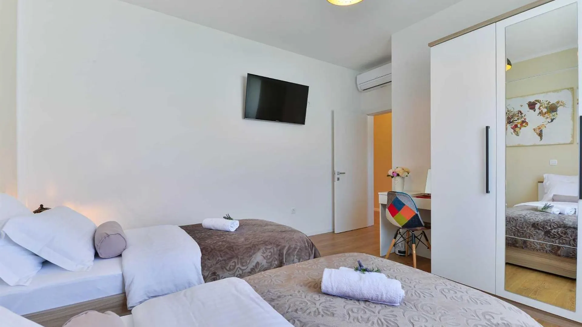 4* Villa First Hill With Heated Pool, Zaton Zaton  Zaton (Zadar)