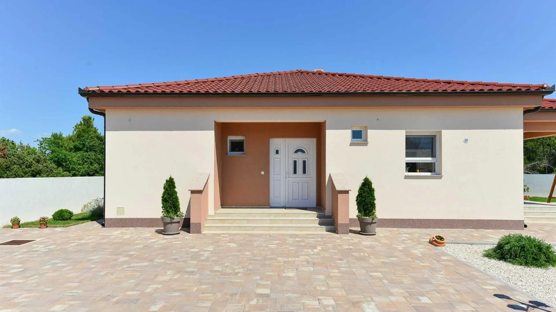 4* Villa First Hill With Heated Pool, Zaton Zaton