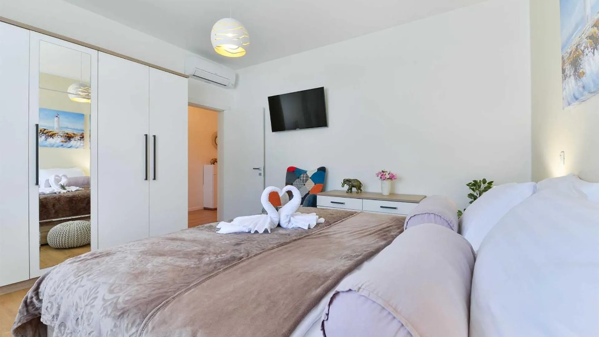 4* Villa First Hill With Heated Pool, Zaton Zaton  0*, Zaton (Zadar)