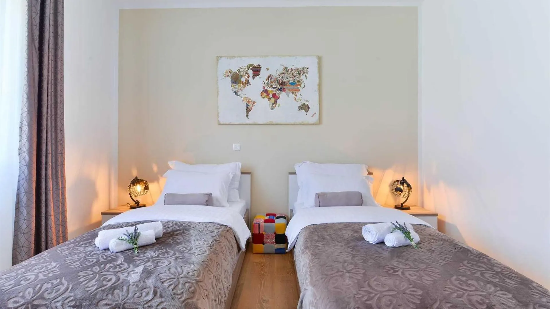 4* Villa First Hill With Heated Pool, Zaton Zaton